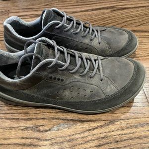 ECCO Biom Yak Grip Natural Motion Men's size 10 Brown Leather Low Shoes EU43